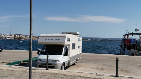 Alex – 5 STAR MIRAGE 7 PLACE ATTIC CAMPER