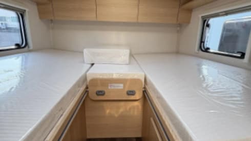E-type – Gloednieuwe Sunlight Camper 2026 | Lengtebedden + Hefbed | 2–4 Pers.