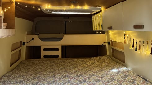 SJEF – Sfeervolle 4p off-grid familie buscamper