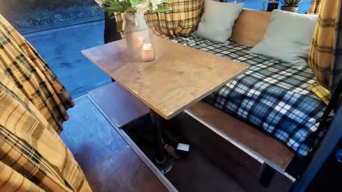 Bonnie – super cosy  - automatic campervan. price  includes insurance !