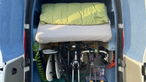 Fishbowl 🐟 – Cosy lil van for your xmas trip 