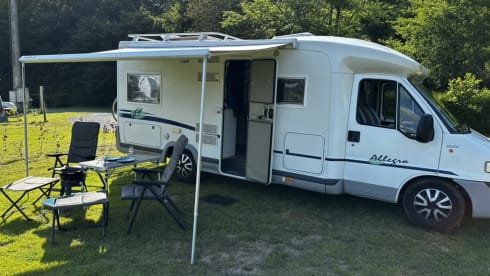 4p Chausson semi-integrated from 2001