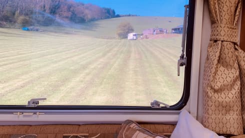 Tony – Your ultimate adventure awaits in our cosy 5-berth motorhome!