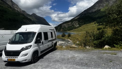 4p Weinsberg bus uit 2023