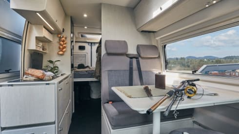 Tourne 6.4 – New Bus Camper for Rent Peugeot Boxer