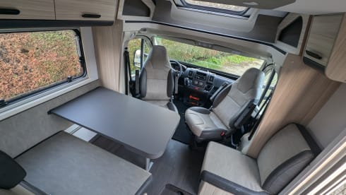 Sunliving Bus – 3p Sun Living bus from 2025