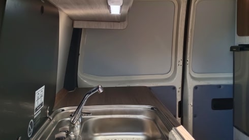 Vanity Van Fabulous T5