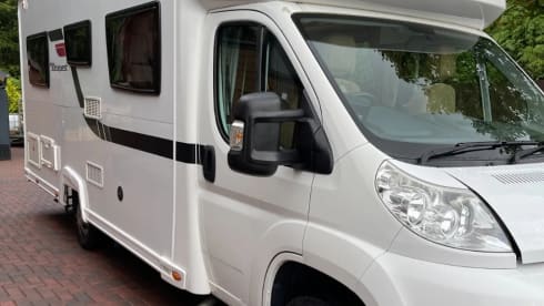 Eldiss – 4 berth,Peugeot,eldiss, with fixed bed 