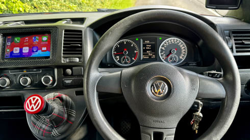 Veronica – Spacious VW T5.1 Saltburn, North Yorks Huge bed! INSURANCE INCLUDED