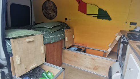 Bibi – Kitesurf bus undercover