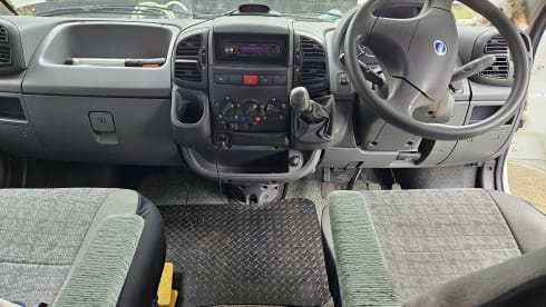Sunny Suntor – 4 berth Autotrail alcove from 2003