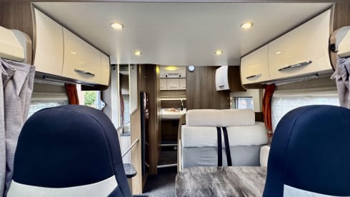 4p Challenger semi-integrated from 2013