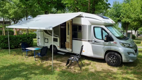 New Bürstner motorhome for 4 people