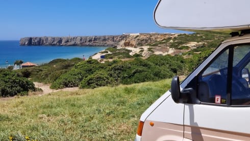 Camper Lua – 5p Ford alcove uit 1999