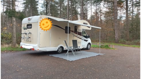 Happy Tour – 6 person Ahorn family camper Alcove 2018 with fixed beds LAST MINUTE