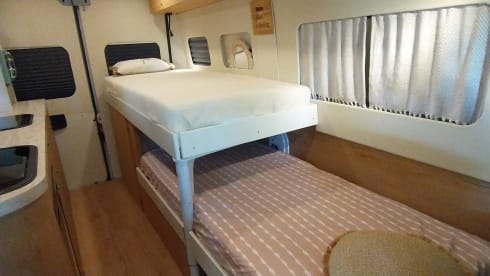 Sorrido – Comfortable natural camper with flexible sleeping places during your trip