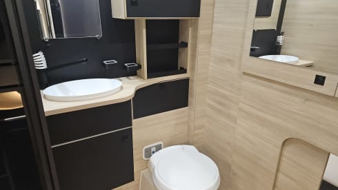 JHR97H – 2p Chausson semi-integrated from 2026