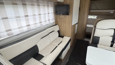 Darceys dream  – 5 berth Fiat semi-integrated from 2022