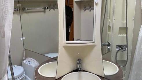 Dream came true – Lovely 4 person family (incl dogs) camper
