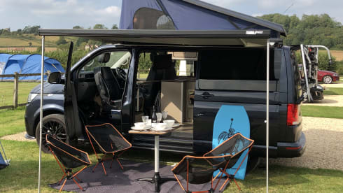 Seymour  – Luxury 2021 VW high spec campervan with flexible collection/drop-off