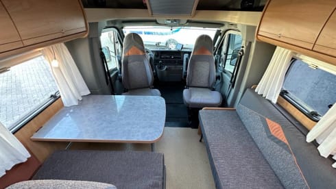 Bürstner Delfin 690, 2 person semi-integrated from 2005