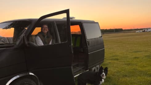 Moonraker – Custom VW T4 Glamping, thetford toilet 