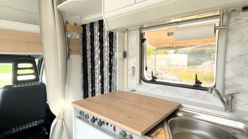 FamilyTime – 5p Knaus semi-integrated from 1996