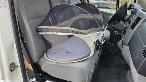 Surfisbus – Sustainable Crafter for 2 + 1 (a baby or child)