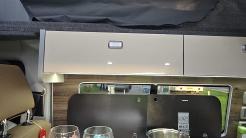 Happy  – LWB Volkswagen campervan - 4 Berth fully kitted out 