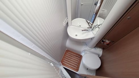 Bluacquamarina – CARADO A461  6 posti