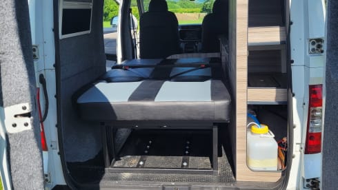Maxi – Fully electric 2 berth campervan 
