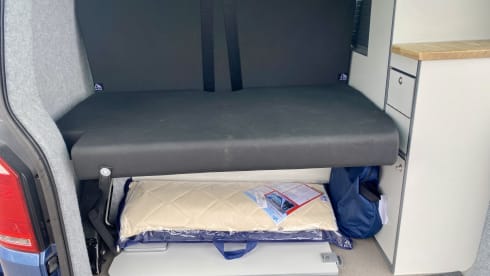 Comfort, Freedom, and 5-Star Reliability – VW T6 Campervan for Hire