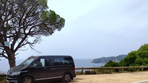 Cali4nia – Volkswagen-Campingbus mit 4 Schlafplätzen ab 2022