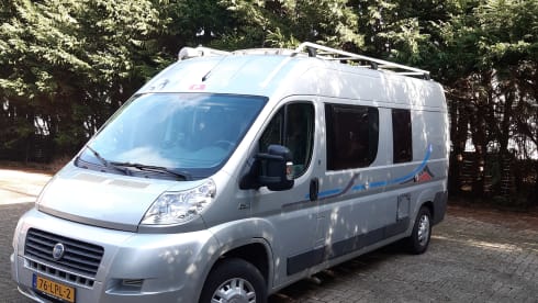 Bus camper Adria Twin