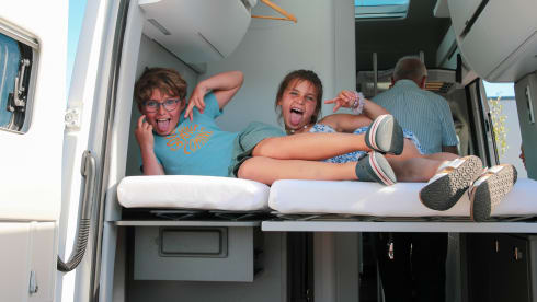 VW Grand California – 4 berth Volkswagen campervan 2024