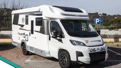 T-Loft 450 – Camper Semintegrale 4 posti Elnagh T-Loft 450 - 6,99 mt. 
