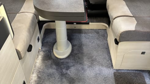 Rudolf – 4p Challenger semi-integrated uit 2020