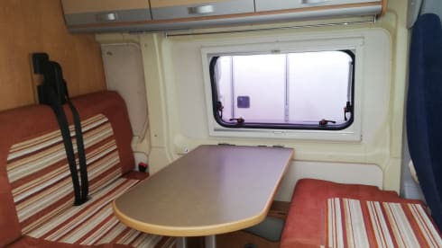 Blue Bird – Four-person EuraMobil Bus Camper