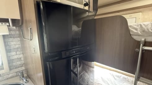 6 berth Ford transit chausson from 2015