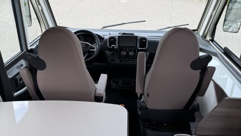 McLouis 873 – 5p McLouis integrated uit 2025