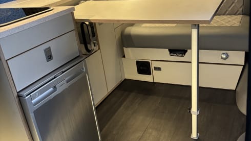 Dolly – Beautiful compact 3 Berth camper van. 