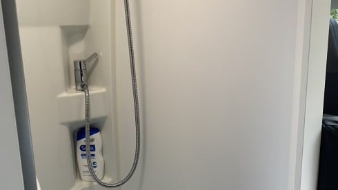 Adria twin Supreme fiat ducato automaat – Beautiful camper van for rent