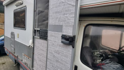 SimoClaCriGinny – Ford Transit Laika