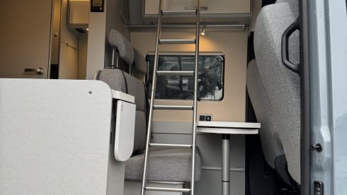 4p Hymer bus from 2024