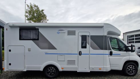 S72DL – SunLiving S72 DL#family