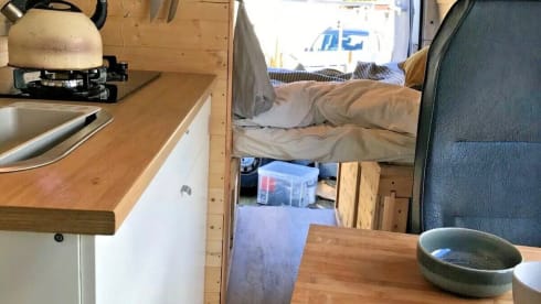 Leah – Beautifully converted wooden interior camper 