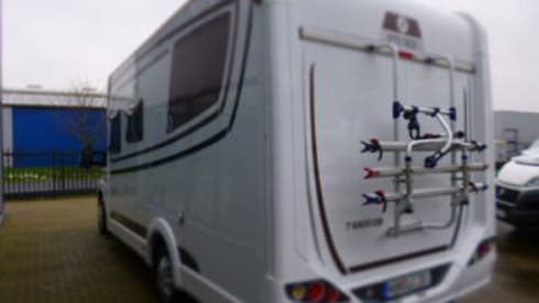 Max – Carado small practical camper