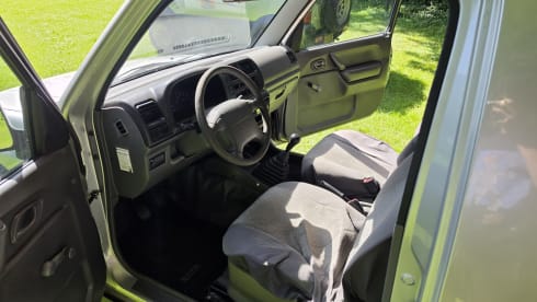 Beleef het avontuur met deze Suzuki Jimny met daktent!