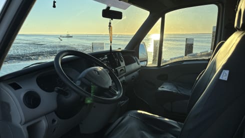 Unique Off-Grid Campervan Renault Master 2006
