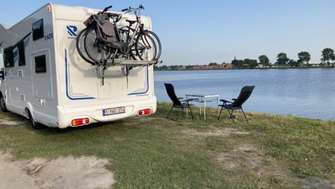Spacious family camper